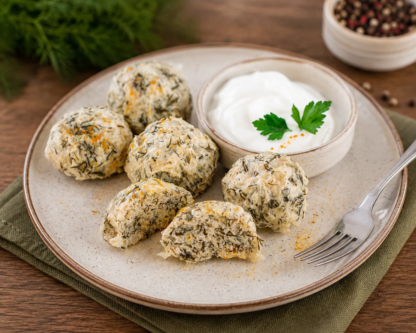 Паровые котлеты из курицы с капустой